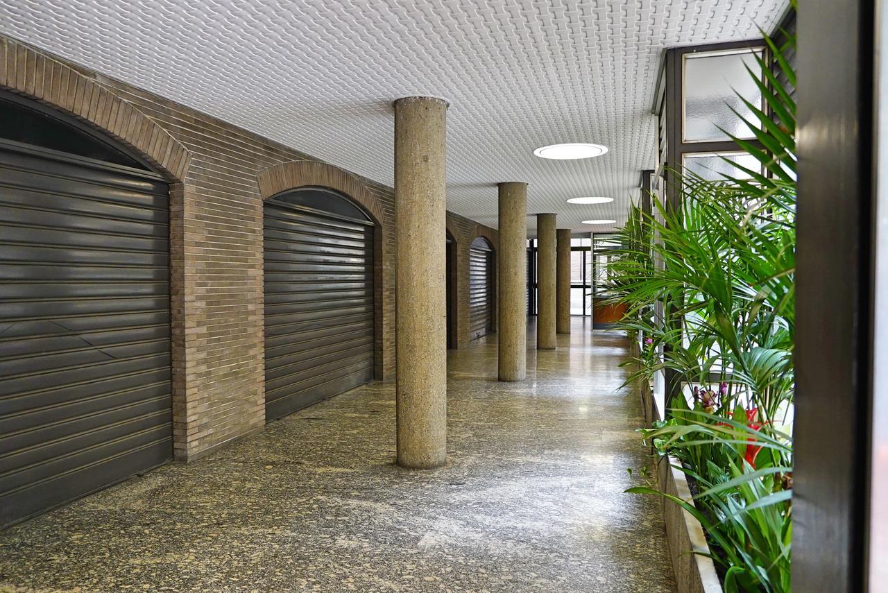 Duomo Apartment Milan Bagian luar foto